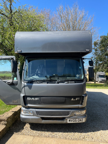 DAF 3 Stall Horsebox